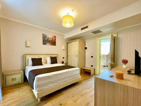 Hotel AMH Durres