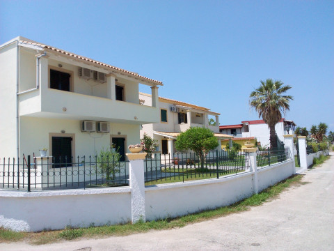 Ammos Apartments