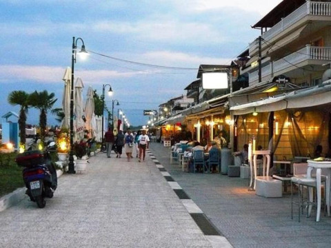 Ammos Beach Studios & Suites