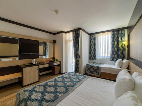 Kleopatra Ada Hotel