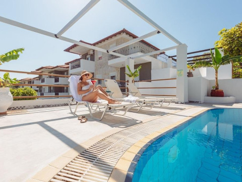 Ampelia Hotel Kassandra