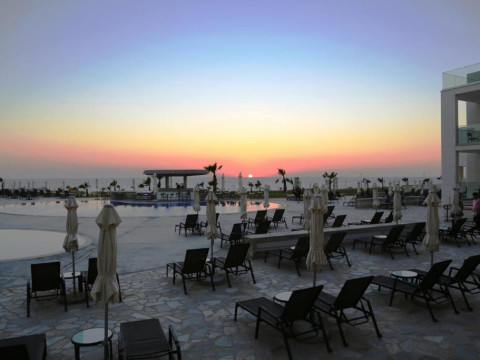 Amphora Hotel & Suites