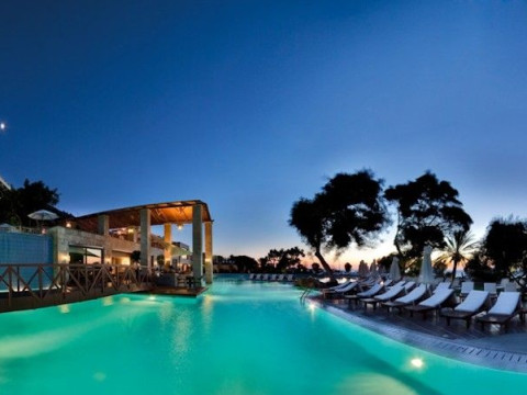 Rhodes Bay Hotel & Spa