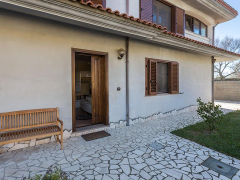 Anaelehouseapartments L.T.B.