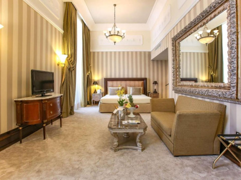 Anantara Palazzo Naiadi Rome Hotel