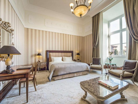 Anantara Palazzo Naiadi Rome Hotel