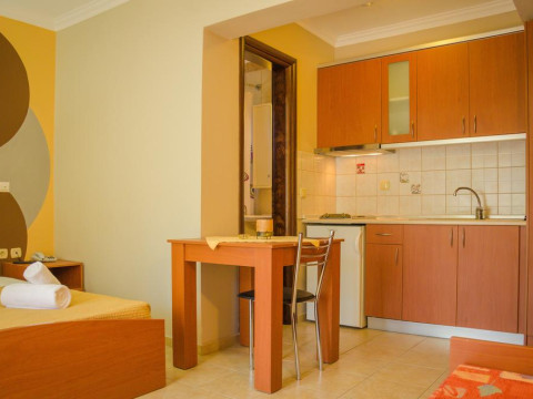 Anassa Studios Apartments