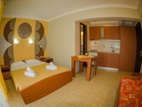 Anassa Studios Apartments