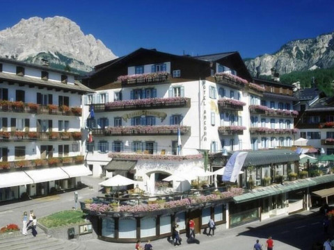 Ancora Cortina