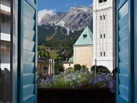 Ancora Cortina