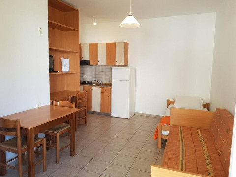 ANDY'S PLAZA APARTMENTS