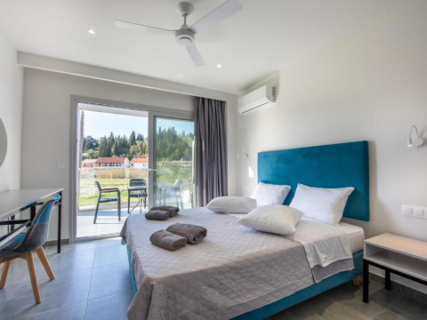 Anemona Beach Studios and Apartments