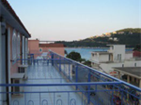 ANEMOS STUDIOS AND APARTMENTS