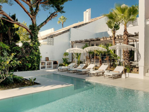 Anfitrion Villas & Suites