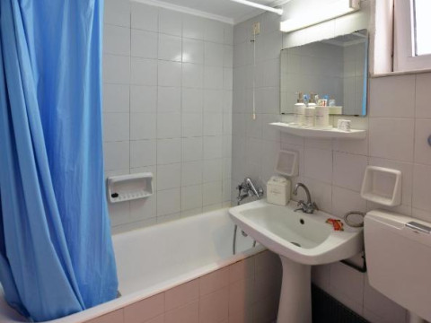 Anna Apartments