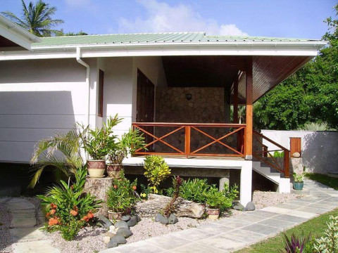 ANSE SOLEIL BEACHCOMBER M