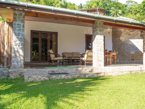 ANSE SOLEIL BEACHCOMBER M