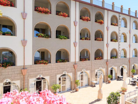 Antares Olimpo Hotel