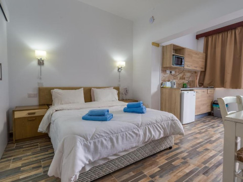Antonis G. Hotel Apartments