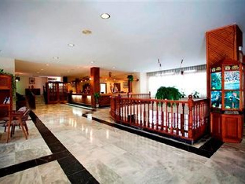 Apartamentos Be Smart Florida Plaza