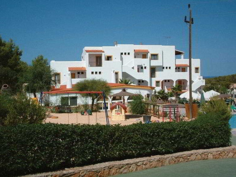 Apartamentos Blanco Sol