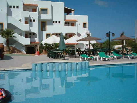 Apartamentos Blanco Sol