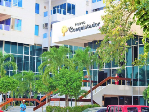 Apartamentos Con Vista Al Mar - Edificio Conquistador