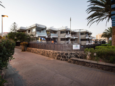 APARTAMENTOS EL PASEO