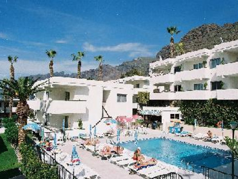 Apartamentos El Sombrero