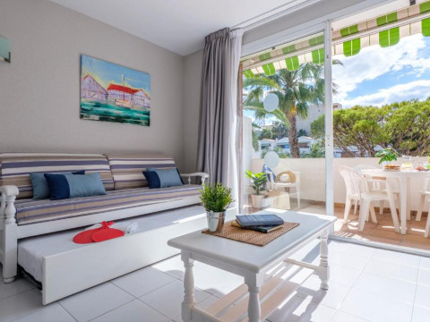 Apartamentos Estival Park