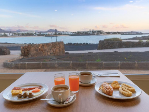 Apartamentos Galeon Playa