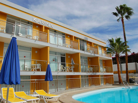 Apartamentos Karina
