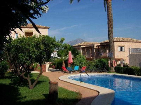 Apartamentos Mundaka Albir