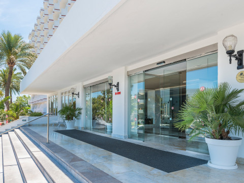 Apartamentos Siesta I
