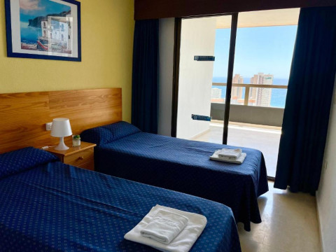 APARTAMENTOS GEMELOS II-IV