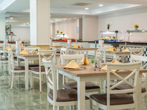 Aparthotel Can Picafort Palace