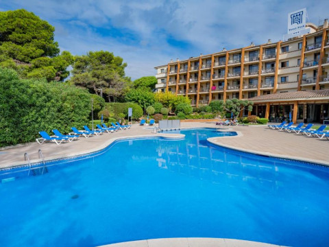 Aparthotel GHT Tossa Park