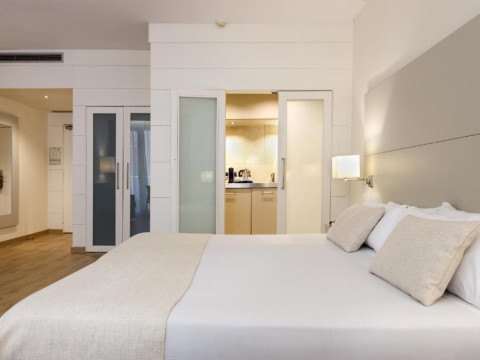 Aparthotel Mariano Cubi