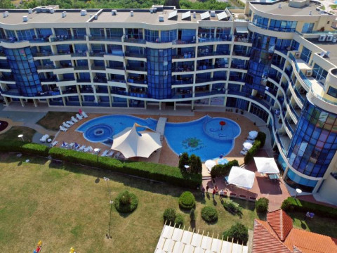 Marina Holiday