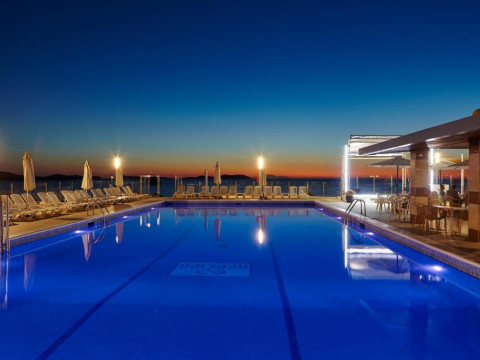 Aparthotel Nereida