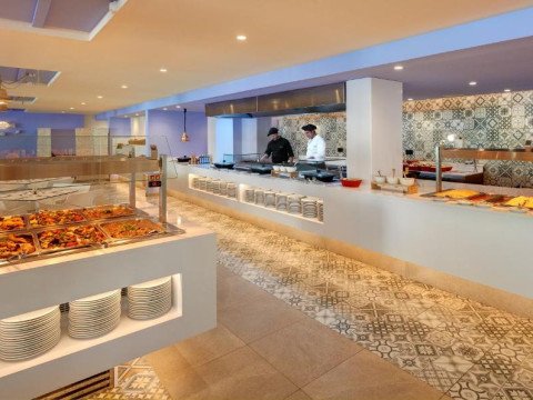 Aparthotel Protur Floriana Resort