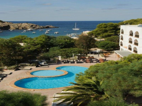 Aparthotel Puerto Cala Vadella