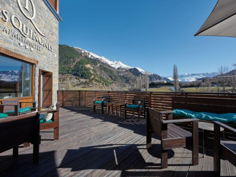 Aparthotel Tres Quiñones