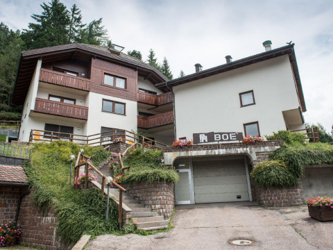 Apartments Boè