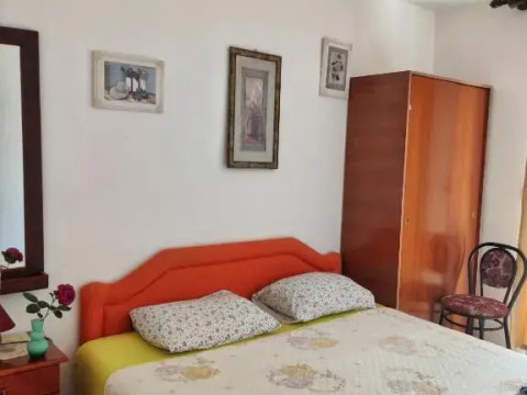 Apartments Gvozdenović