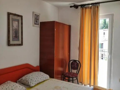 Apartments Gvozdenović