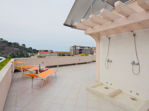 Apartments Holiday