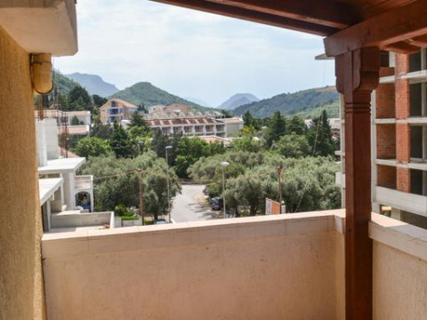 Apartments Petrovac