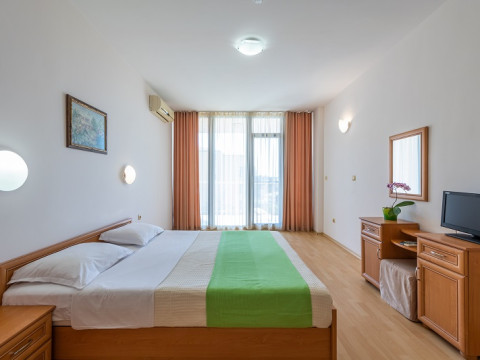 APARTMENTS TRAKIA PLAZA