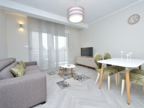 APARTMENTS VILLA KARLA